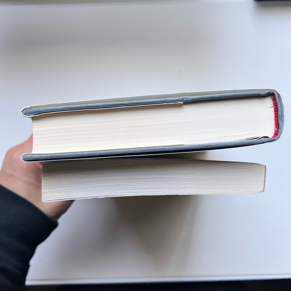 📚 2 Rainbow Rowell Books-Eleanor & Park/ Attachments - Picture 6 of 11